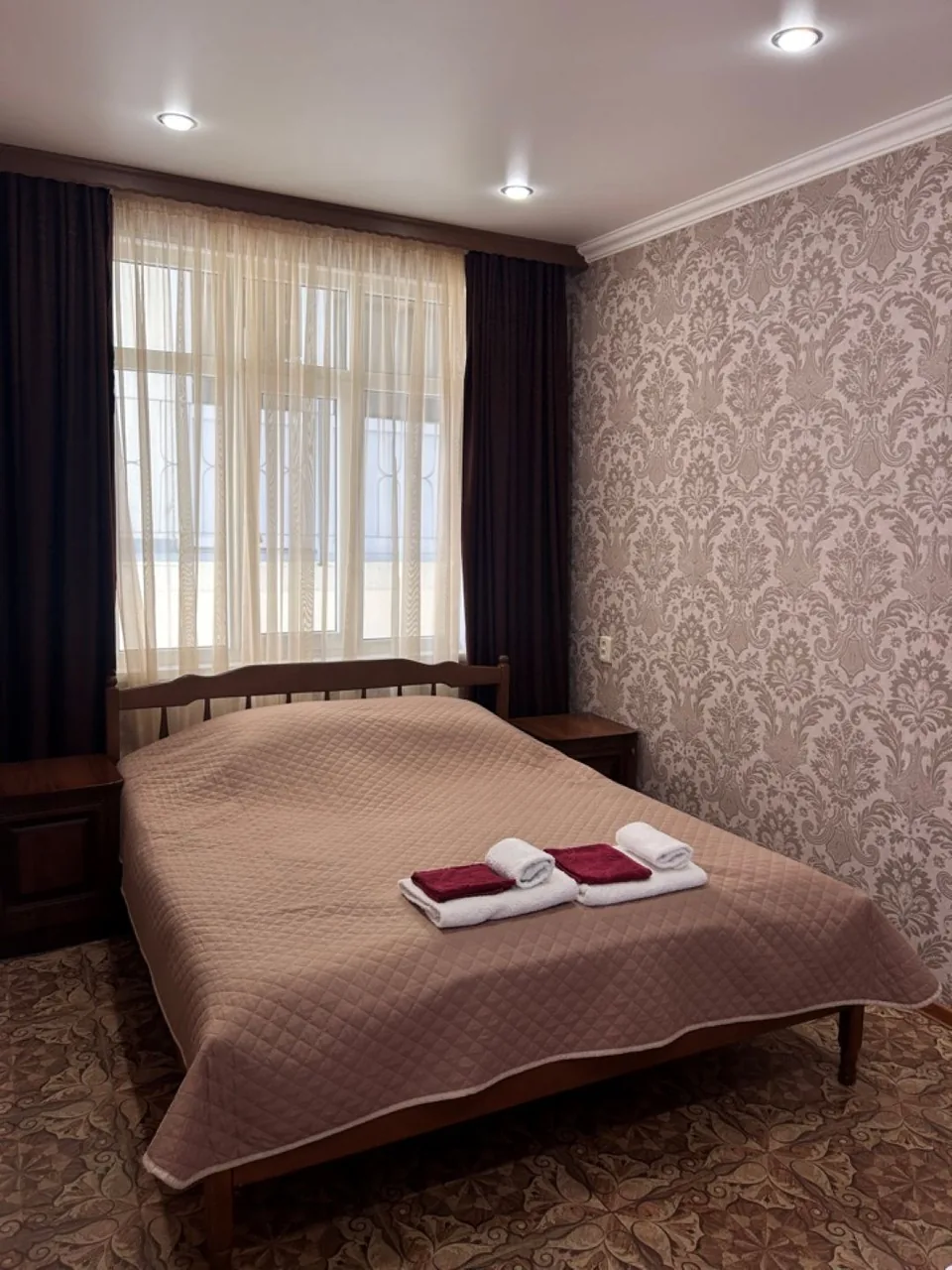 Номер «Семейный люкс с балконом» в Арт-Софи